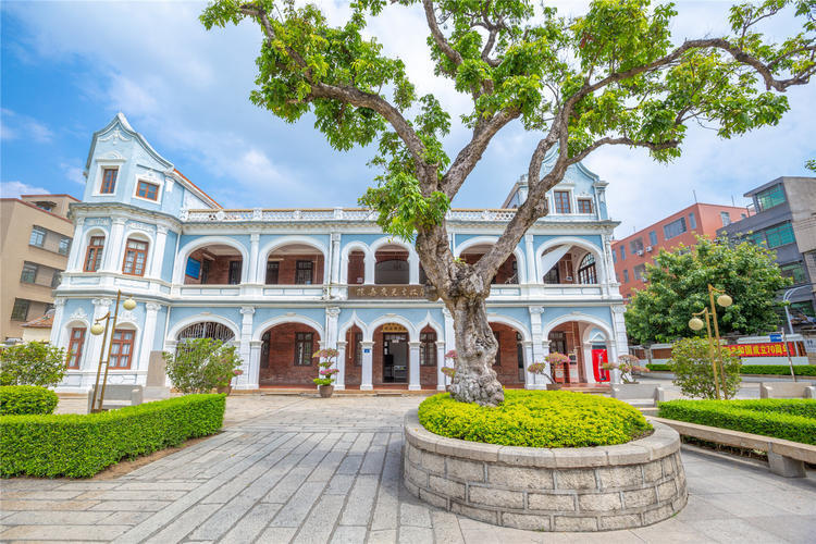 蓝天美食港式餐厅_蓝天餐厅美食港式店_蓝天特色美食餐饮店